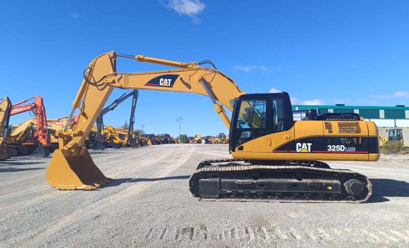 CATERPILLAR 325DL