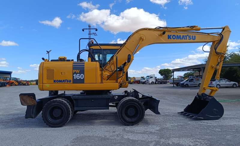 KOMATSU PW160-7