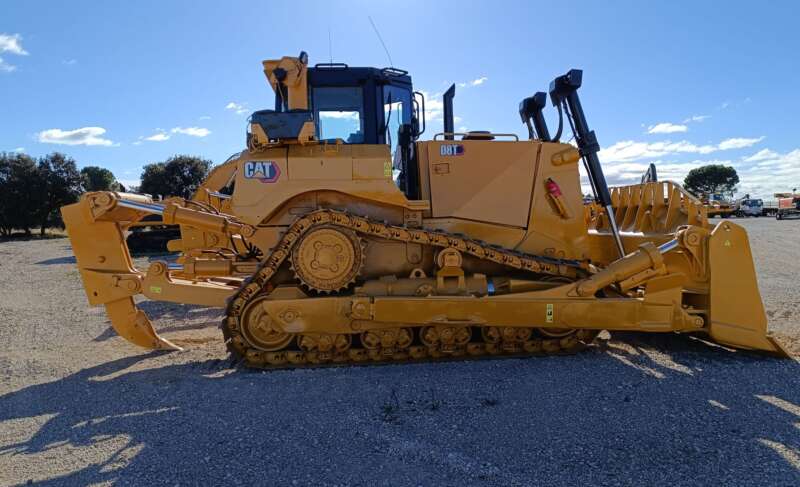 CATERPILLAR D8T