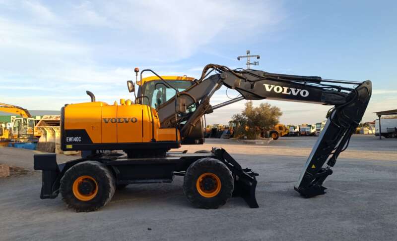 VOLVO EW140C