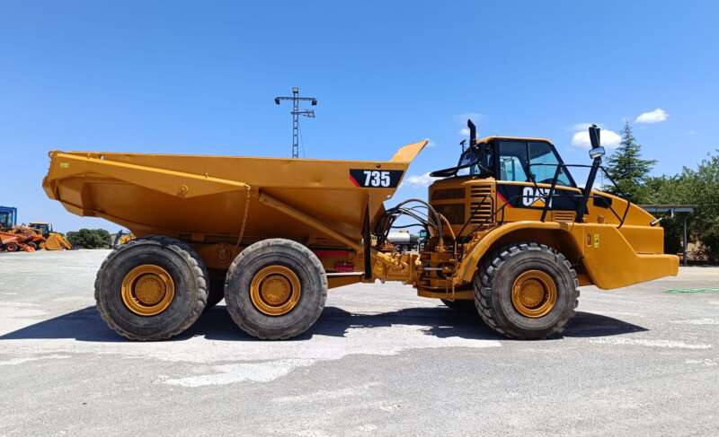CATERPILLAR 735