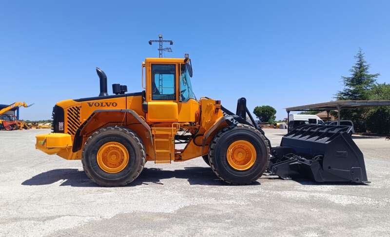 VOLVO L110E