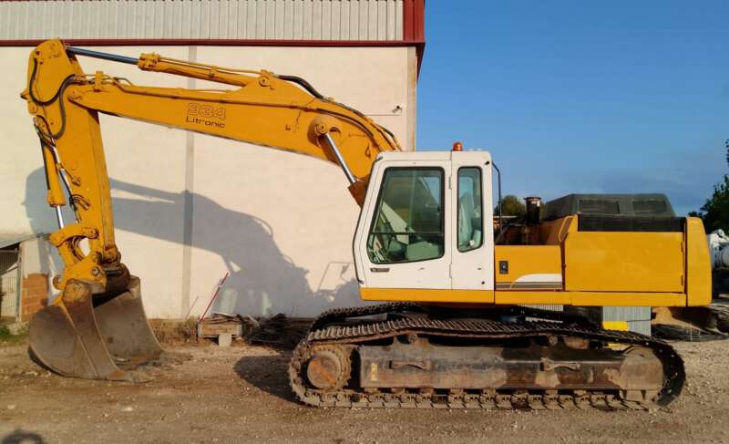 LIEBHERR R934B