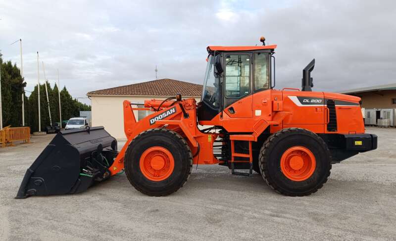 DOOSAN DL200-5
