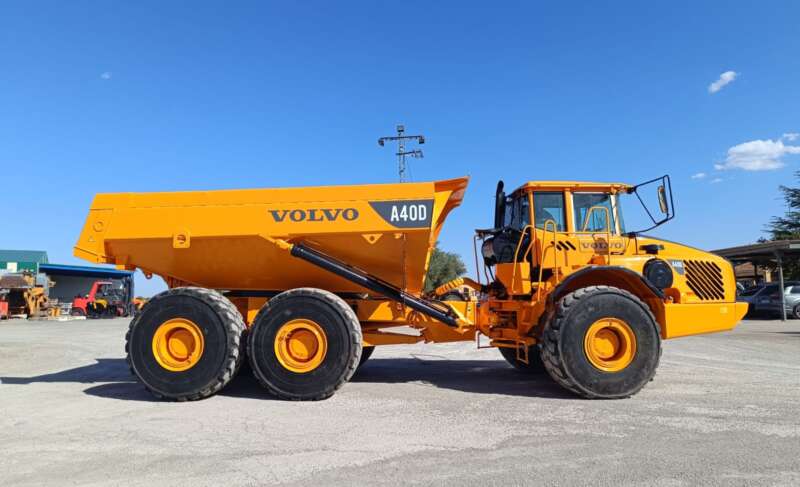 VOLVO A40D