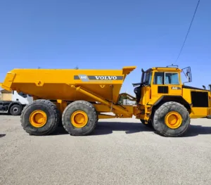 VOLVO A40 -