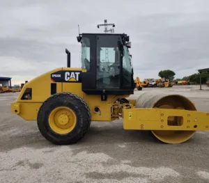 CATERPILLAR CP533E