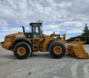 CASE 921E